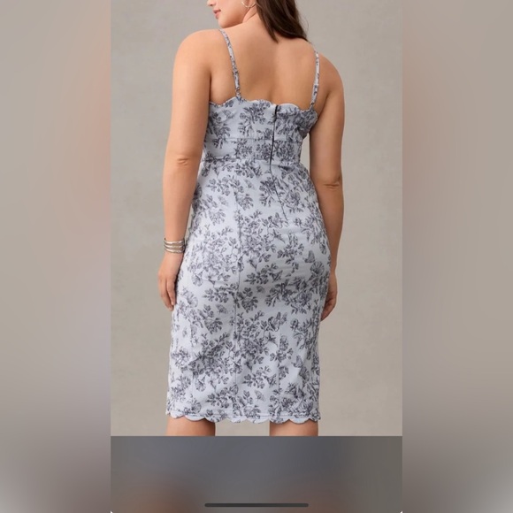 Anthropologie Slim Scalloped Front-Slit Corset Midi Dress - Picture 2 of 5